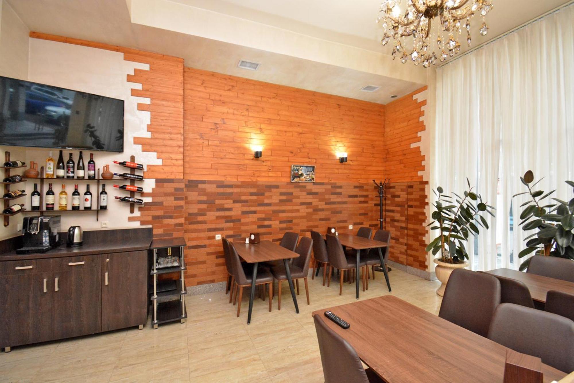 Hotel Partiez 耶烈万 外观 照片